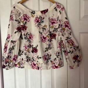 White House Black Market blouse size 12